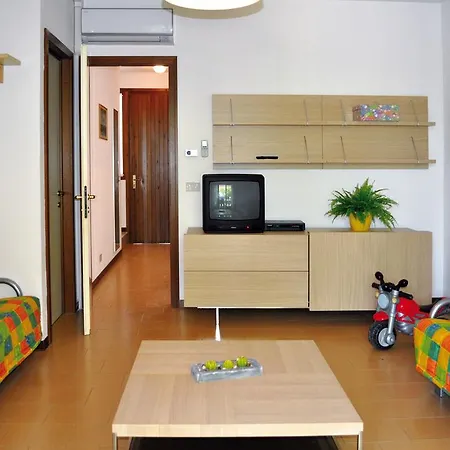 Villaggio Dei Fiori Дом отдыха Бибионе