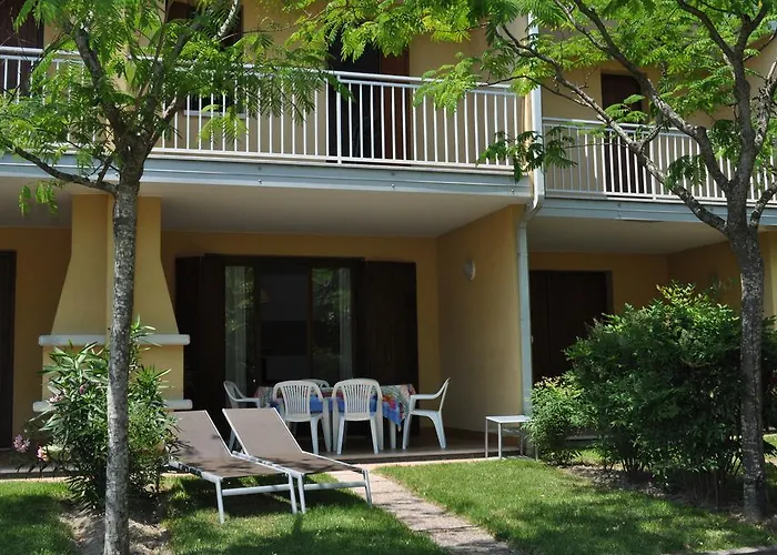 펜션 Villaggio Dei Fiori *